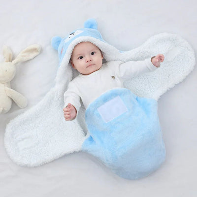 nid-d-ange-chaleur-d-hiver-ourson-bleu