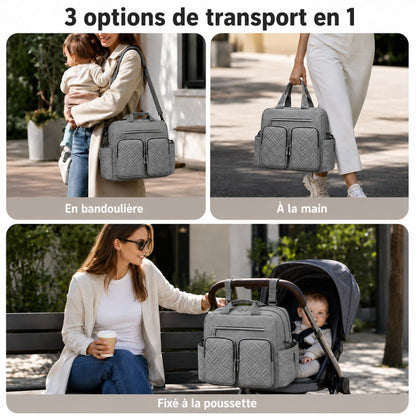 Pack Sortie Bébé Complet porté en bandoulière, à la main et fixé à une poussette pour illustrer les différentes options de transport.
