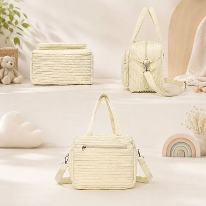 Sac à langer Petit Câlin beige vu de dos, de côté et dessous